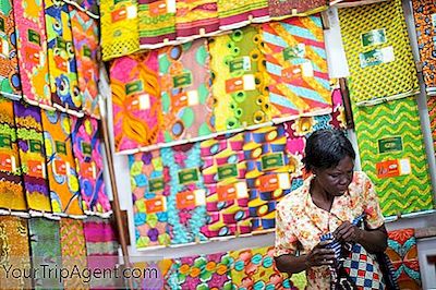 Den Väsentliga Guiden Till Accras Makola-Marknad