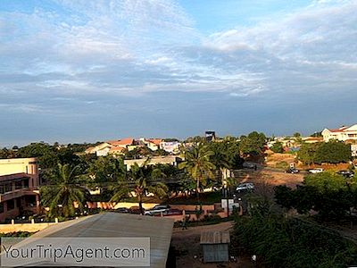 Guida Di Un Millennio A East Legon, Accra