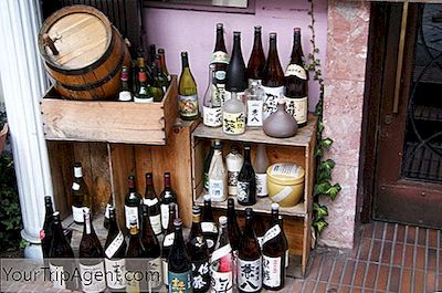 일본 도쿄에서 10 개의 최고의 술집